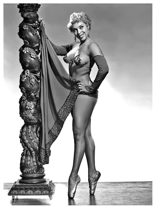 burleskateer:JoAnn Norris