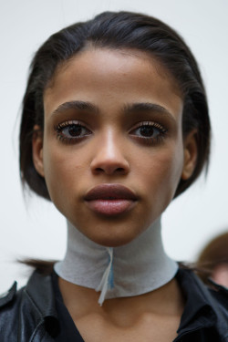 nudeunderwater:Aya Jones backstage Giambattista Valli FW15 Paris