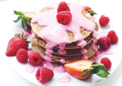 effysolorzano:  amillionbillionmiles:  Healthy pancakes with