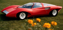 carsthatnevermadeit:  Ferrari 250 P5 Berlinetta Speciale, 1968, by Pininfarina.Â Built using a P4 chassis and with a 3 litre mid-placed V-12 engine. The concept was a study in aerodynamics and helped influence production Ferrariâ€™s, most notably with