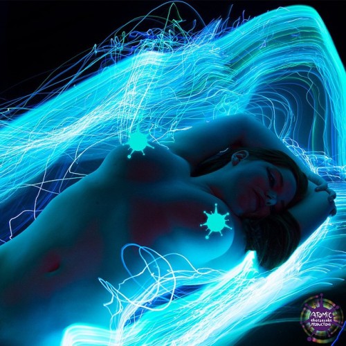 Light waves #sierramckenzie #lightart #bitwhip #model #waves #glow #dream