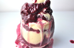 beautifulpicturesofhealthyfood:  Maple Banana and Blueberry Ice