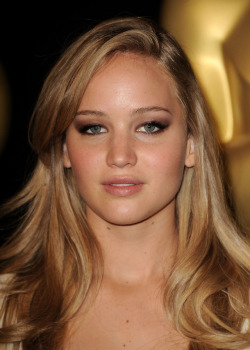 Sweet! Jennifer Lawrence!