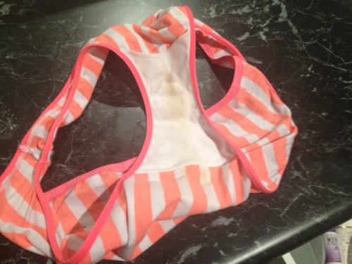 dixiefryd5258 submitted: The wife had these on for two days & smell fantastic. If you zoom in you’ll see a couple of pubes. If you go to my blog you’ll see the wife wearing nothing but these panties doing her morning weigh in
