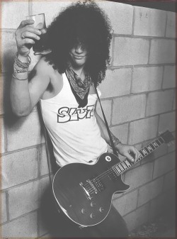 agunandarose: GUNS N’ ROSES - Black n’ White Slash