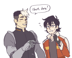 slimyhipster:  shiro’s eyeliner skills + the rest of the paladins