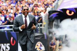fuckyeahravens:   Ray Lewis the G.O.A.T inducted into the ring