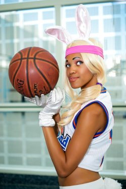 thanosisabutt:  cosplayingwhileblack:  Lola Bunny  by ~xAleux