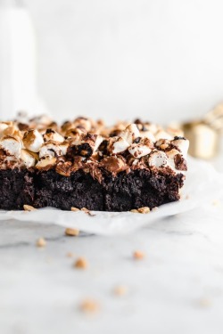 foodffs:  Rocky Road Brownies Follow for recipes Is this how