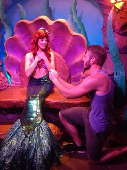 bgibbles:  awkward-lee:       Blaine proposing to Disney Princesses