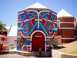 cubebreaker:  Street artist Beastman creates mural for the Re.Discover