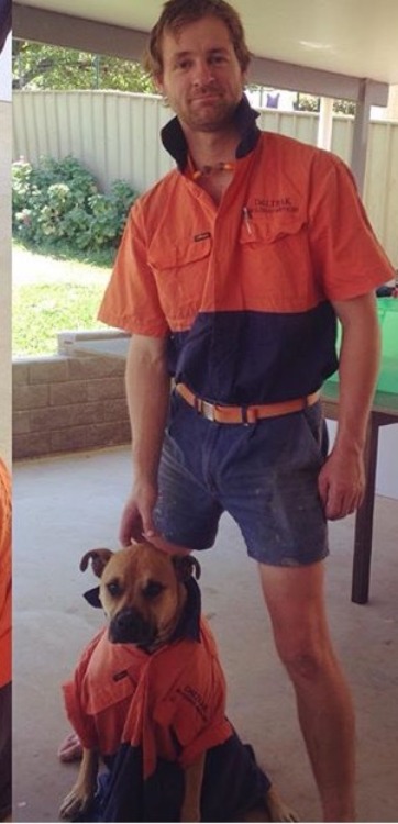 tradieboots:  I wanna be his lap dog. 