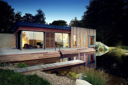 homedesigning:  (via Tranquil Forest House With a Sustainable