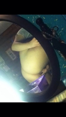 kinkykikcuties:  19/Bi  Only the BEST Kinkykikcuties can be found