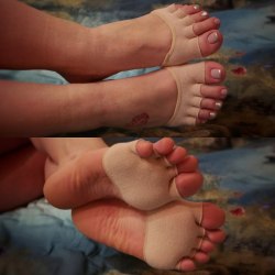 European girls & their feet.