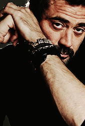 mypapawinchester:  9 Photos that prove that Jeffrey Dean Morgan