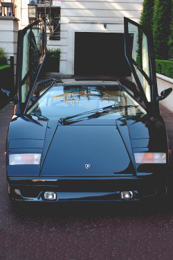 zenhance:  Lamborghini Countach | 