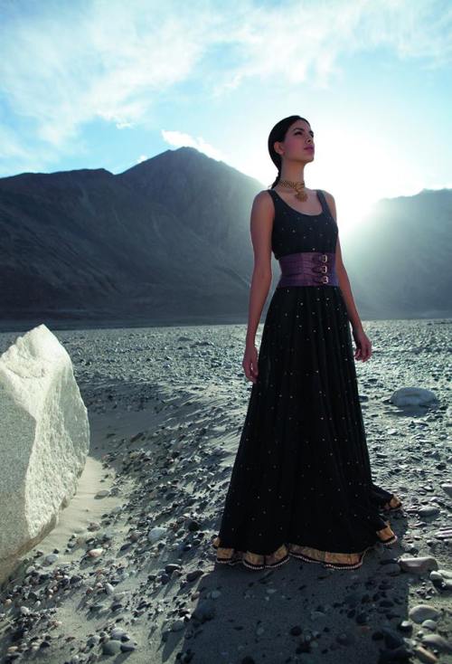 oriental-rocks:  i love Ritu Kumar  