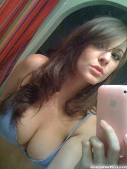 amateursexyselfies:  http://amateurpornpictures.net/