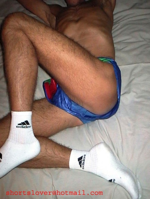 guysinshortshorts.tumblr.com/post/95873620650/