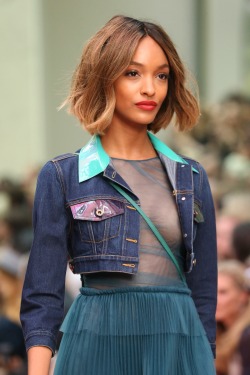 barsjakeveci:Jourdan Dunn at Burberry Prorsum s/s 2015 RTW Denim