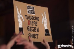 tanzenstattreden:Plakat von ‘ner Freundin auf dem Kraftklub-Konzert