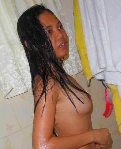 filipinapussy:  Nice cutie from Angeles City