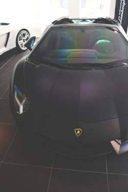 modernambition:  Matte Black | MDRNA | Instagram  Algun dia