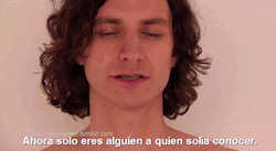 frases-deun-joven:    Somebody That I Used To Know