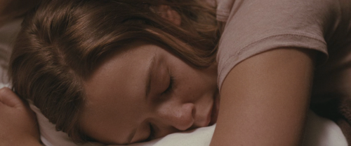 verachytilovas:MARTHA MARCY MAY MARLENE (2011) dir. Sean Durkin