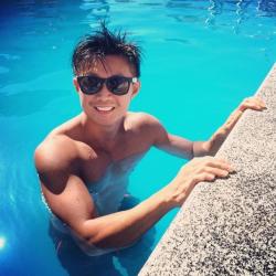 siroman91:  Hot Viet guy <3 