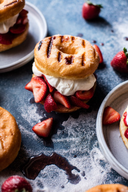 sweetoothgirl:  Strawberry Shortcake Grilled Doughnuts  