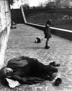  Izis     Quai de Montebello, Paris     1951 