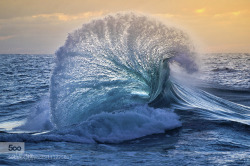 random-photos-x:  Ascension by williampatino. (http://ift.tt/1AU2K7Z)