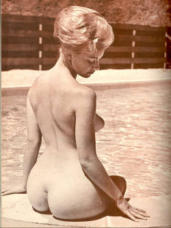 vintagecharmingbeauties:  Virginia Rogers: 1960s USA Model. 