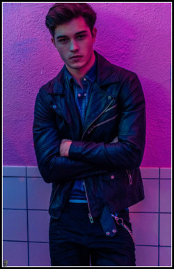 glamboyl:Francisco Lachowski in a Black Leather Jacket requested