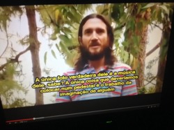 Frusciante indignado pelo fato da imagem do artista ser mais