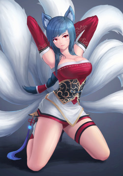 league-of-legends-sexy-girls:Ahri