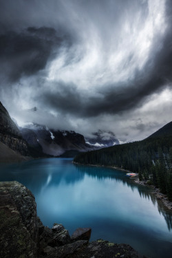 azuroworld:    The Void by Daniel Greenwood | Azuro