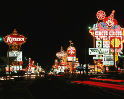 vintagelasvegas:  Las Vegas c.1982. Looking south at the Las