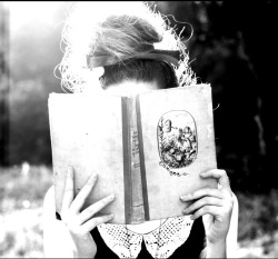 conorjamesblog:  Bookworm sister in the field last week ;) 