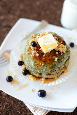 vegan-yums:   Vegan Blueberry Muffin Pancakes / Recipe     