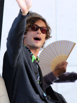 0laura0:  Matthew Gray Gubler waving to all the fans outside