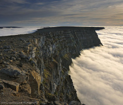 cedorsey:  The Edge Of The World - IcelandPhoto Credit: (Cedric