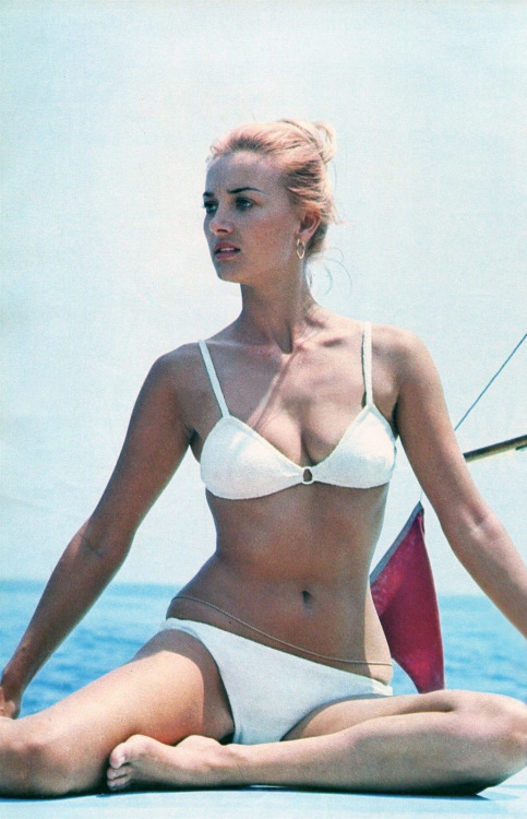 rarecultcinema:Barbara Bouchet