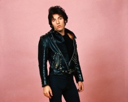 wewereborntoolate:  Bruce Springsteen in a black leather jacket,