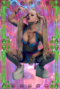 suck-my-toes-pls:  my edit  brooke candy 