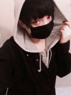 jellyfishcore:  i feel/look a little like Kaneki Ken/Ken Kaneki???