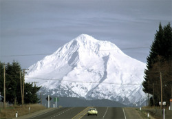 国と人 - 写真 - オープンロード - フッド山、オレゴン州