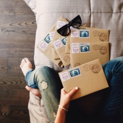 pureblyss:  bake-me-cupcakes:  let handwritten letters never